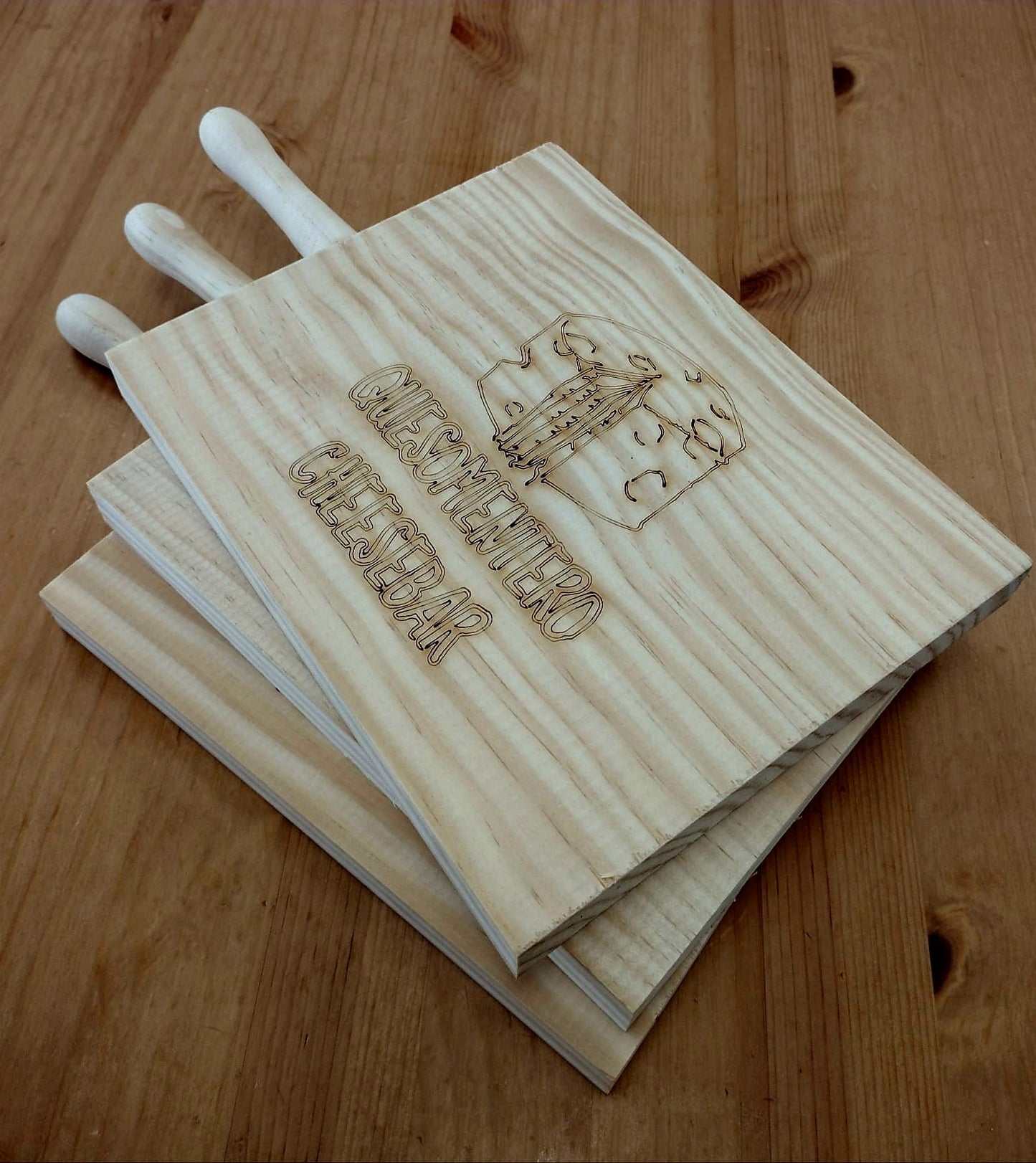 TABLA DE MADERA PERSONALIZADA